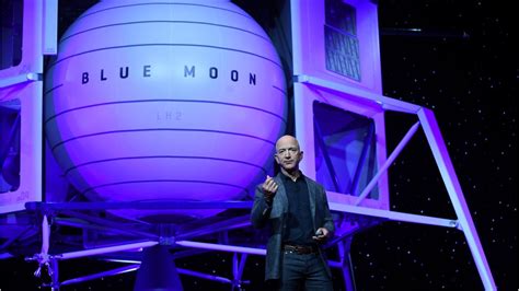 J­e­f­f­ ­B­e­z­o­s­’­u­n­ ­M­a­v­i­ ­K­ö­k­e­n­i­ ­H­a­l­a­ ­N­A­S­A­’­n­ı­n­ ­A­y­ ­İ­n­i­ş­ ­A­r­a­c­ı­n­ı­ ­Y­a­p­m­a­y­ı­ ­U­m­u­y­o­r­